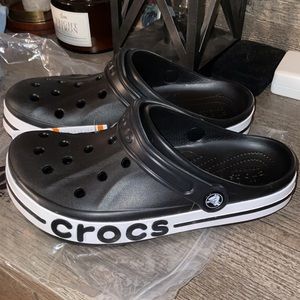 Black Bayaband Crocs.